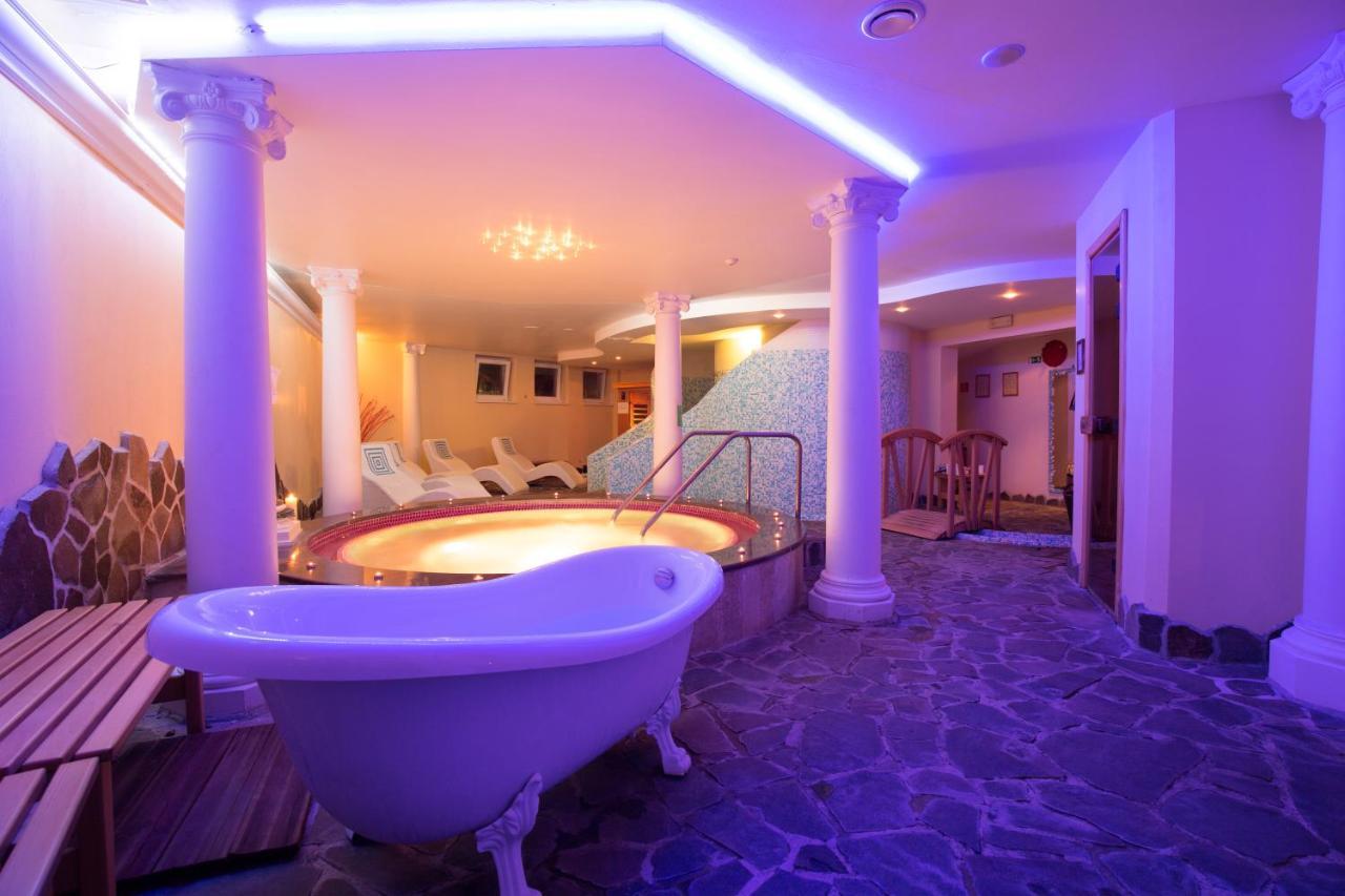 Hotel Nezabudka ตาตรันสกา ชตราบา ภายนอก รูปภาพ